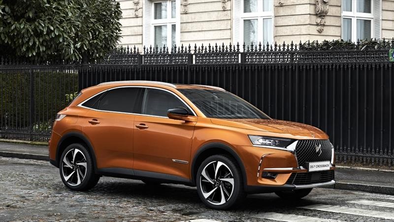 DS 7 Crossback 2021, más tecnología y nueva motorización