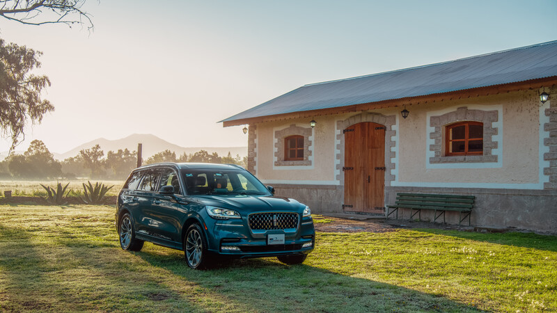 Lincoln Aviator Plug-in Hybrid 2020 a prueba, sofisticación para un rendimiento de lujo