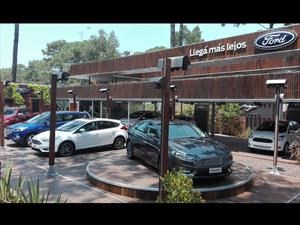 Verano 2017: Ford muestra los nuevos Mondeo, Kuga y Mustang en la playa