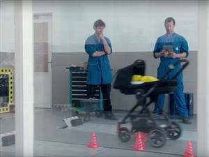Volkswagen nos muestra un cochecito de bebé autónomo