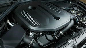 Razones para cambiar de forma regular las bujías y el filtro de aire del motor