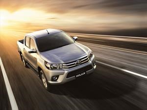 Toyota Hilux lanza tres nuevas versiones 4x2 en Argentina