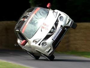 Usan una Nissan Juke para marcar un nuevo récord de circulación en dos ruedas