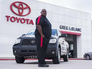 Maneja su Toyota Tundra por un millón de millas y se la cambian por una nueva