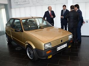 SEAT sorprende a Felipe VIl, el Rey de España, con un viejo Ibiza