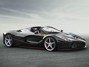 Ferrari LaFerrari Aperta se presenta en París