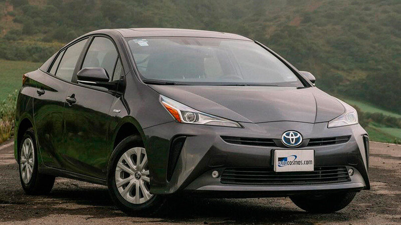 Toyota adelanta su objetivo de ventas de vehículos electrificados
