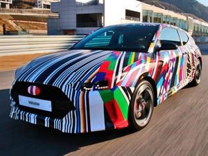 Hyundai Veloster, primeras imágenes coloridas