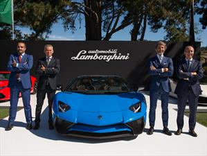 Lamborghini Aventador LP750-4 SV Roadster debuta