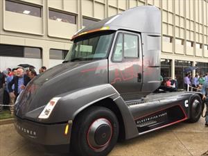 Cummins Aeos, tractomula 100% eléctrica