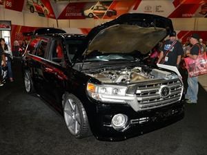 Toyota Land Speed Cruiser debuta