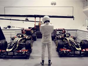 The Stig se pasea por los cuarteles de Lotus F1