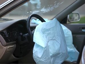 La importancia de reparar los airbags defectuosos de Takata