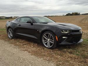 Chevrolet Camaro 2016 debuta