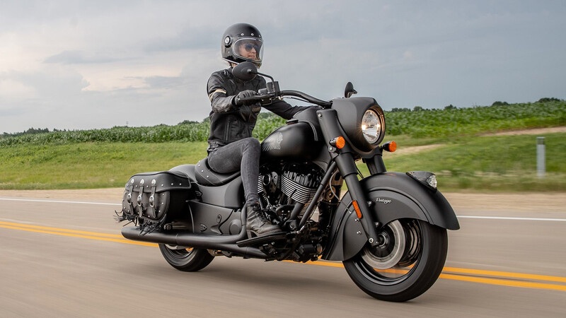 Indian adelanta su catálogo 2021 con las nuevas Vintage Dark Horse y Roadmaster Limited