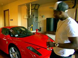 Floyd Mayweather pone a la venta su Ferrari Enzo