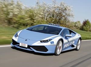 Una patrulla policial que es un verdadero Huracan