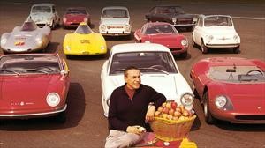 La historia de Carlo Abarth, el hombre que le dio deportividad a Fiat