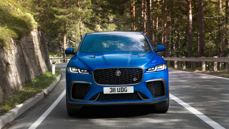 Jaguar F-Pace SVR 2021, el SUV deportivo del felino se actualiza y mejora en todo