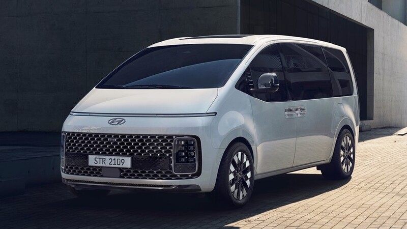 Hyundai Staria: Moderno y sobrio por donde lo mires