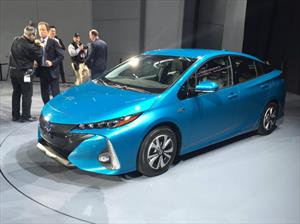 Toyota Prius Prime 2017, la versión plug-in del híbrido más vendido del mundo