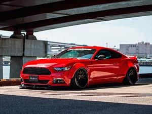 Ford Mustang por Liberty Walk, un pony car con estilo japonés