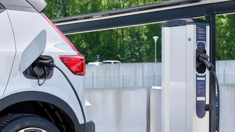 Tesla, BMW y Volkswagen lideran ventas de autos eléctrificados en el primer semestre del 2020