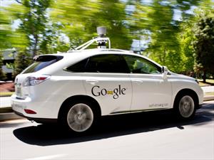 Van 12 autos de Google accidentados