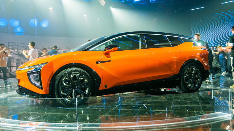 Human Horizons HiPhi X, una vistosa mirada hacia el auto del futuro
