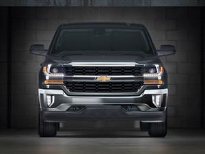 Chevrolet Silverado y GMC Sierra 2016 con tecnología eAssit