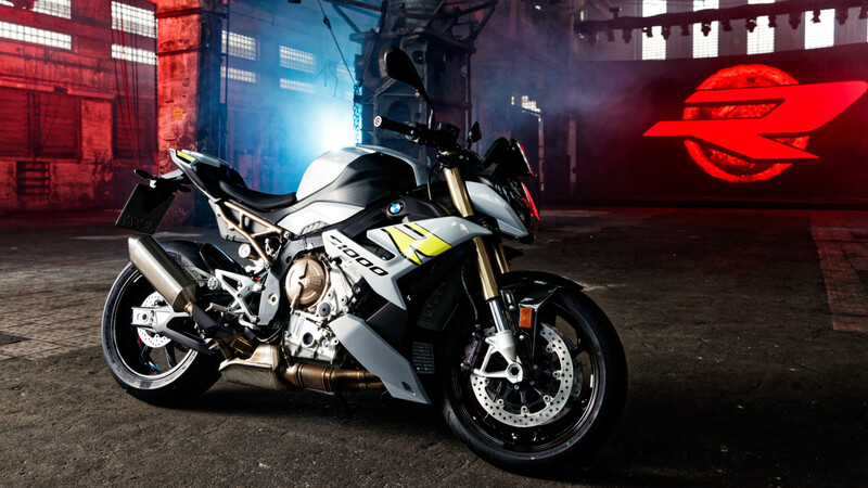 BMW S1000 R: la deportiva se actualiza para Chile