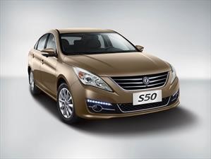 Dongfeng suma el sedán mediano S50