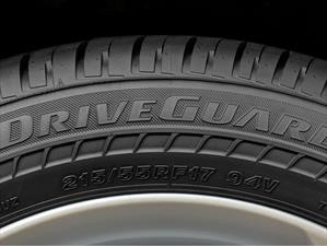 Las principales funciones de los neumáticos en los automóviles