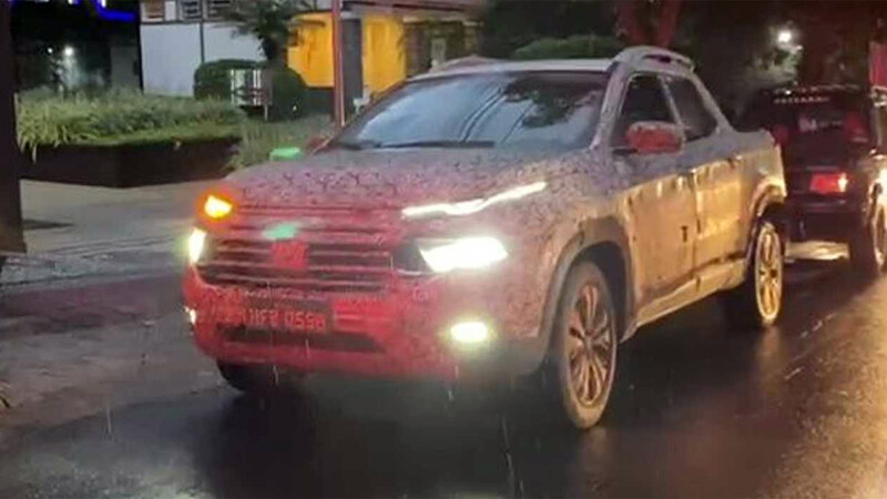 Nueva FIAT Toro 2022, más detalles de la pickup que se ven de noche