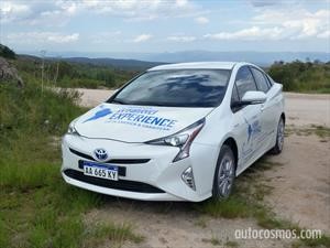 Le preguntamos a Toyota si podíamos meter un híbrido en el ripio y nos respondieron con esto