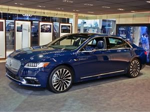 Lincoln Continental 2018 debuta