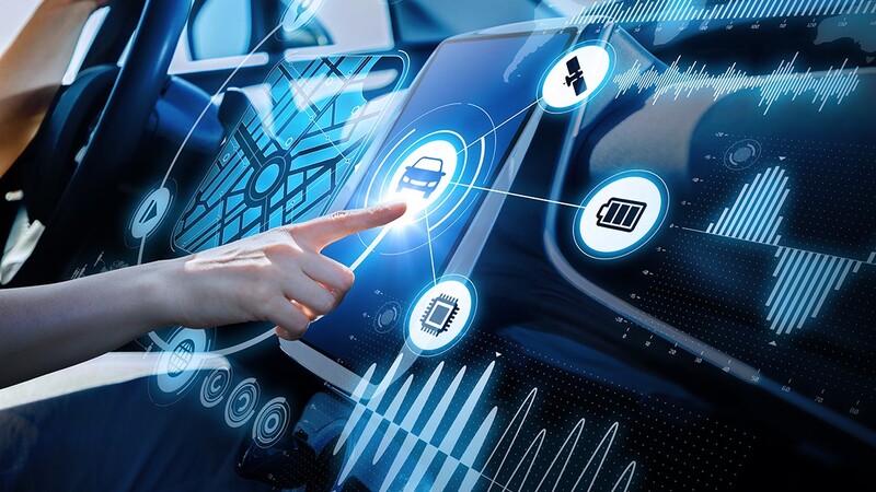 Al igual que en los teléfonos celulares, la tecnología en los autos crece a pasos agigantados