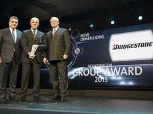Grupo Volkswagen le entregó un premio a Bridgestone