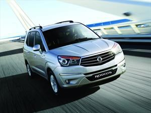 Ssangyong presenta la Rodius en el Salón de Bogotá 2016