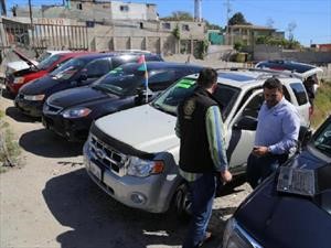 Meade, el Candidato a la Presidencia propone la regularización de autos chocolate