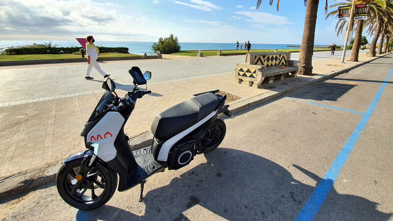 SEAT MÓ eScooter 125 primer contacto desde Barcelona, como deberían ser las motos eléctricas