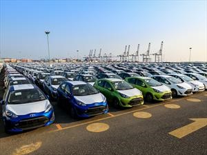 Toyota CH-R y Prius C ya están en México