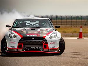 Nissan GT-R logra Récord Guinness del drift más rápido