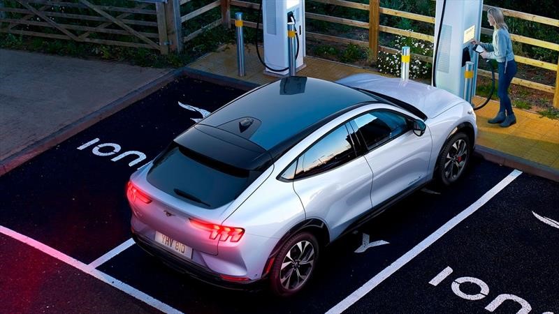 Ford prepara 2 nuevos eléctricos en 2022