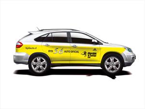 BYD S6, auto oficial del Maratón de Santiago 2013