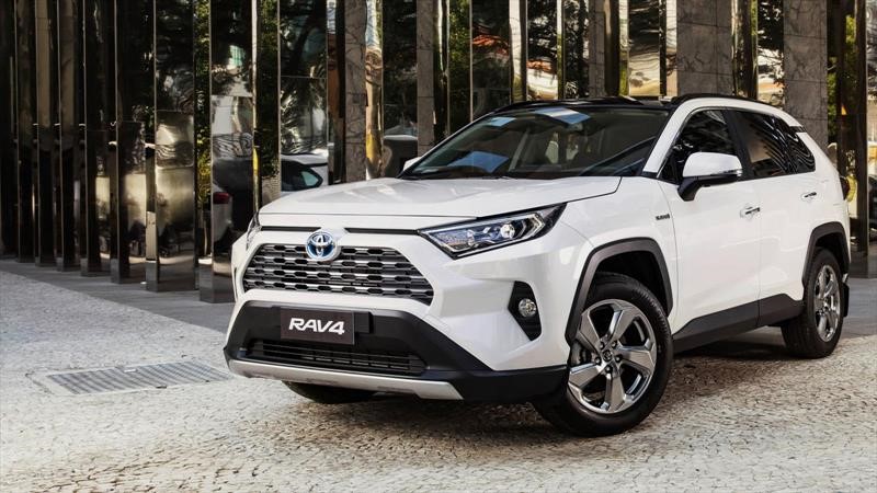 La Toyota RAV4 Hybrid gana en conectividad
