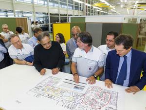 Jeep estrena instalaciones en Brasil