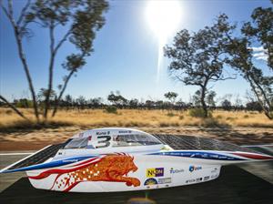 Holanda gana el World Solar Challenge 2015