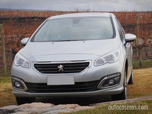 Los Peugeot 308 y 408 estrenan novedades