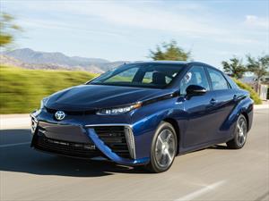 Toyota Mirai 2016 tiene un consumo equivalente de 67 MPGe